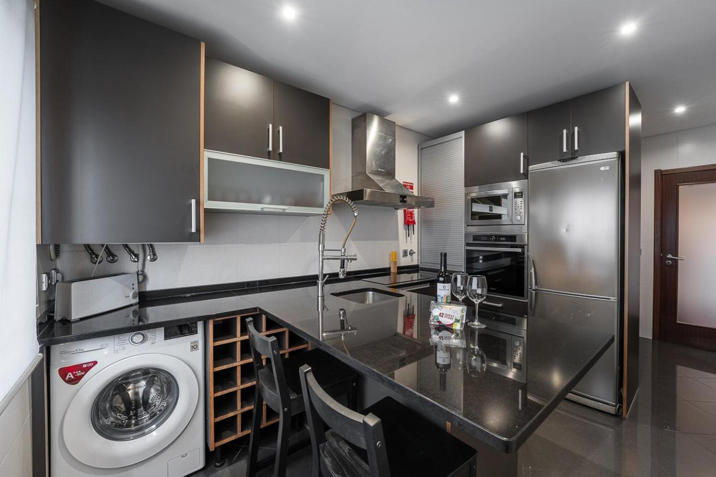 Guestready - A Modern Stay In Aveiro Bagian luar foto